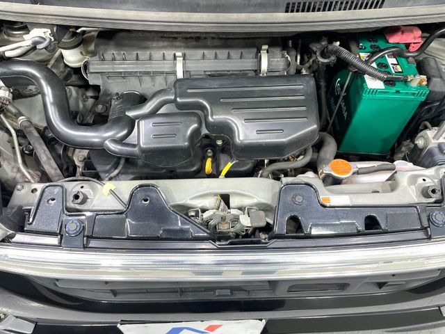 親切・丁寧な専門メカニックスタッフが応対!・車検・点検整備・事故等の修理などアフターサービスも安心。お車のカスタマイズもネクステージのサービススタッフまでご相談ください!