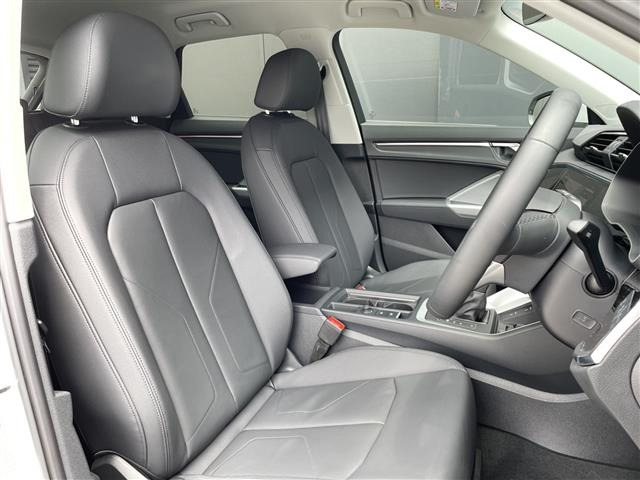 Q335 TFSI アドバンスド