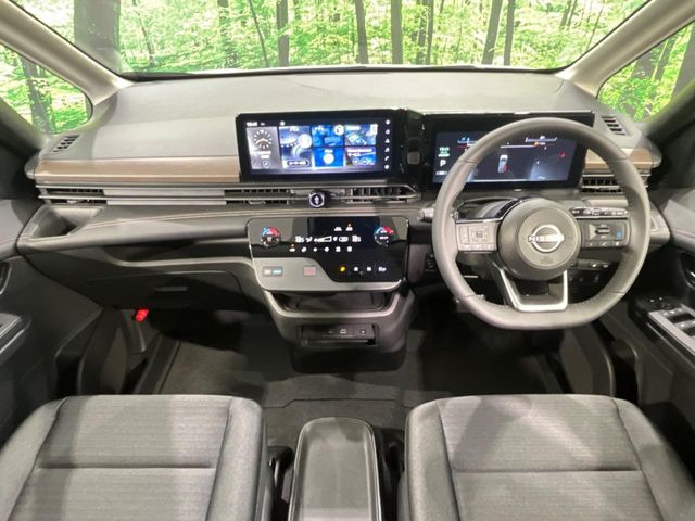 セレナ1.4 e-POWER ハイウェイスターV