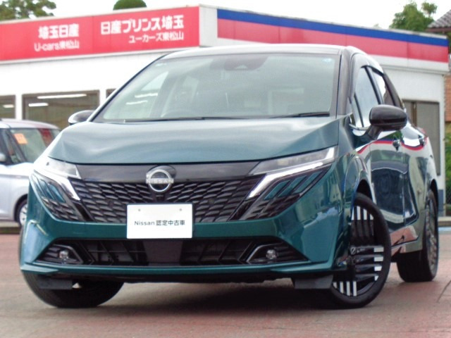 ノートオーラ1.2 G FOUR レザーエディション 4WD