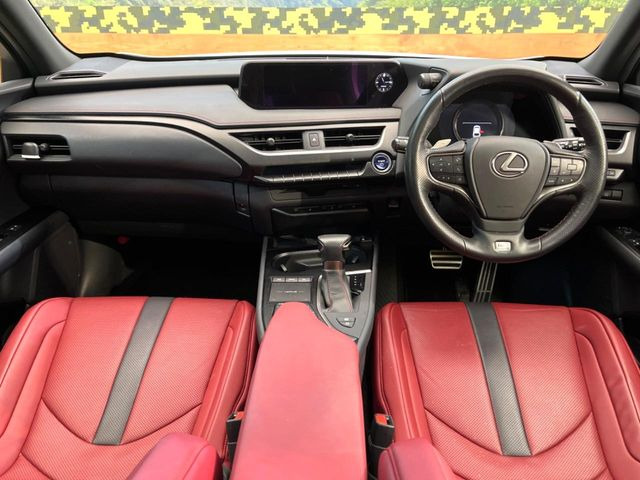 UX250h Fスポーツ
