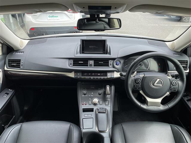 CT200h バージョン L