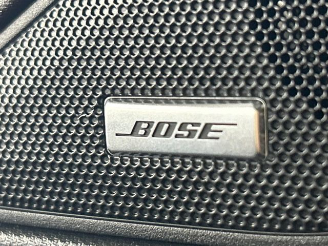 �yBOSE�T�E���h�V�X�e���z���[�J�[�I�v�V�����̍��i�ʃT�E���h�V�X�e���𓋍ځB��p�̃`���[�j���O���{���ꂽ�召�l�X�ȃX�s�[�J�[����ǎ��ȃT�E���h���t�ł��A�Տꊴ���ӂ�鉹����Ԃ����o���܂��B