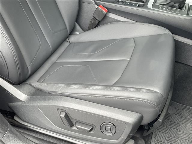 Q335 TFSI アドバンスド
