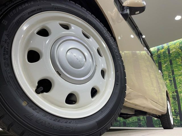 �y����14�C���`�A���~�z�C�[���z�O�ςɃ}�b�`���������A���~�z�C�[���𑕒����Ă���܂��B�e��ЊO�A���~�z�C�[����A�X�^�b�h���X�^�C�����戵�����Ă���܂��B���񂲑��k����������