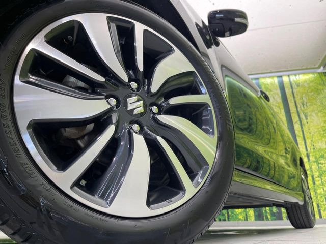 �y16�C���`�A���~�z�C�[���z�O�ςɃ}�b�`�����A���~�z�C�[���𑕒����Ă���܂��B�e��A���~�z�C�[����A�X�^�b�h���X�^�C�����戵�����Ă���܂��B���񂲑��k����������
