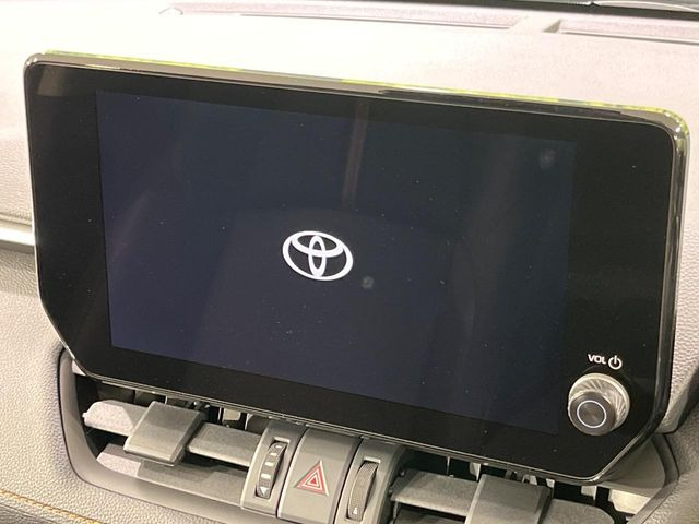 �y10.5�C���` �f�B�X�v���C�I�[�f�B�I�z���ʂ̃f�B�X�v���C��AppleCarPlay��AndroidAuto�����p�\�B�傫�ȉ�ʂŃX�}�z�i�r�A�v���������p���������܂���