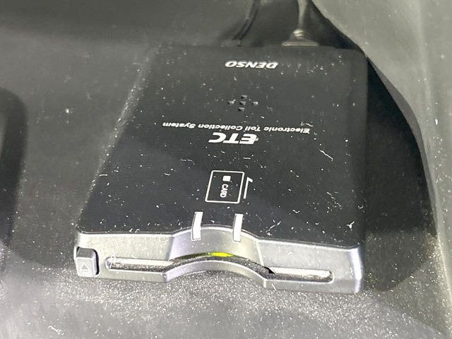 フィット1.5 ハイブリッド Fパッケージ