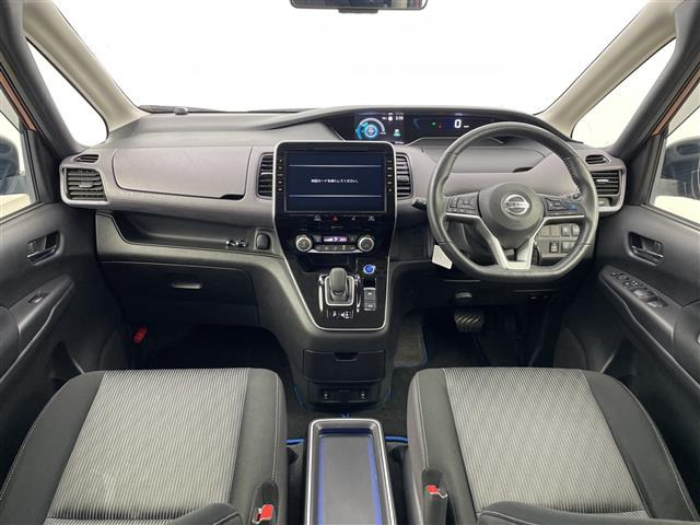 セレナ1.2 e-POWER ハイウェイスターV