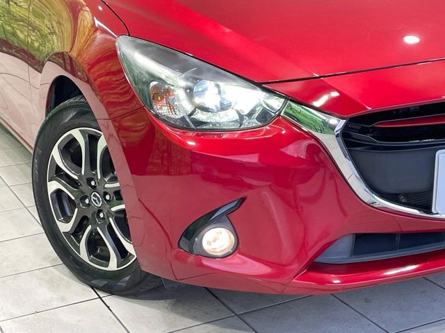 �yLED�w�b�h���C�g�z���V����ԑ��s�����ǍD�Ȏ��E���m�ۂ����S���ĉ^�]�ł��鍂�P�xLED�w�b�h���C�g�𑕔�!�_�����x�������A����d�͂��}�����Ă��܂��B