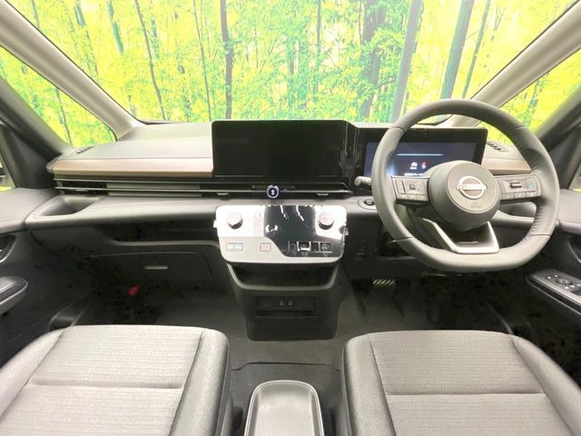 セレナ1.4 e-POWER ハイウェイスターV