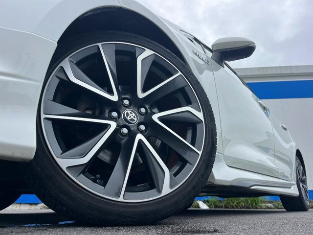 �y�����A���~�z�C�[���z�O�ςɃ}�b�`���������A���~�z�C�[���𑕒����Ă���܂��B�e��ЊO�A���~�z�C�[����A�X�^�b�h���X�^�C�����戵�����Ă���܂��B���񂲑��k����������