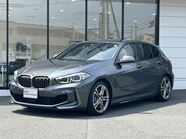 1シリーズM135i xドライブ 4WD