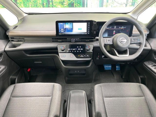 セレナ1.4 e-POWER ハイウェイスターV