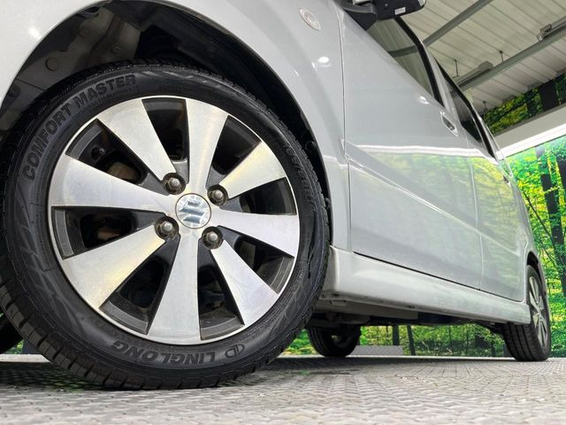 �y����14�C���`�A���~�z�C�[���z�O�ςɃ}�b�`���������A���~�z�C�[���𑕒����Ă���܂��B�e��ЊO�A���~�z�C�[����A�X�^�b�h���X�^�C�����戵�����Ă���܂��B���񂲑��k����������