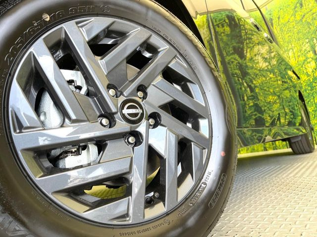�y�����A���~�z�C�[���z�O�ςɃ}�b�`���������A���~�z�C�[���𑕒����Ă���܂��B�e��ЊO�A���~�z�C�[����A�X�^�b�h���X�^�C�����戵�����Ă���܂��B���񂲑��k����������