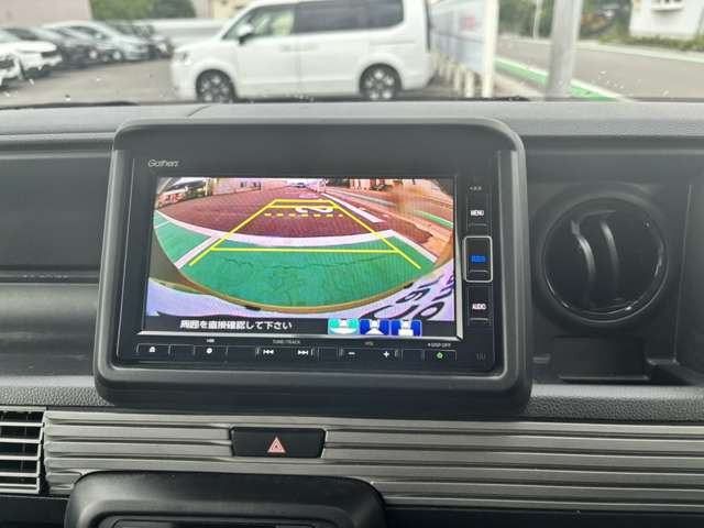 N-VAN+スタイル ファン ターボ  4WD