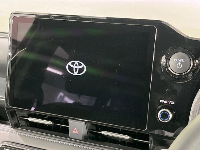 �y10.5�C���` �f�B�X�v���C�I�[�f�B�I�z���ʂ̃f�B�X�v���C��AppleCarPlay��AndroidAuto�����p�\�B�傫�ȉ�ʂŃX�}�z�i�r�A�v���������p���������܂���
