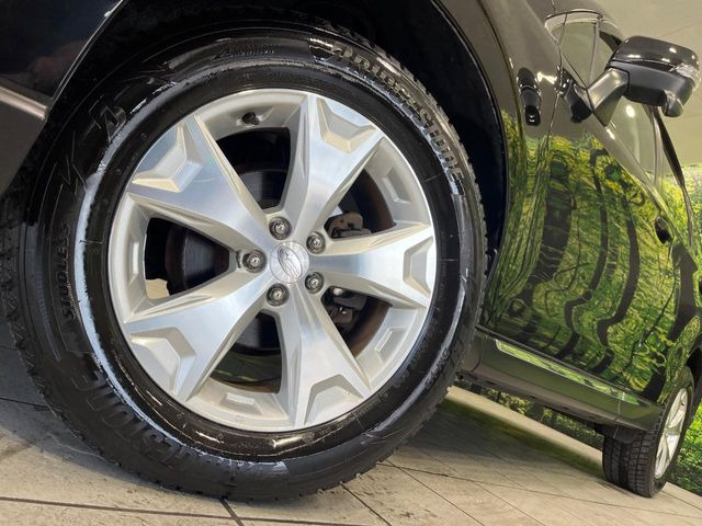 �y����17�C���`�A���~�z�C�[���z�O�ςɃ}�b�`���������A���~�z�C�[���𑕒����Ă���܂��B�e��ЊO�A���~�z�C�[����A�X�^�b�h���X�^�C�����戵�����Ă���܂��B���񂲑��k����������