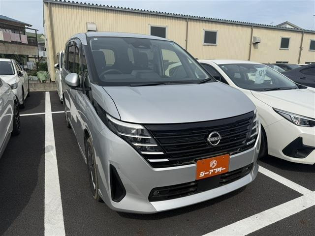 セレナ1.4 e-POWER X