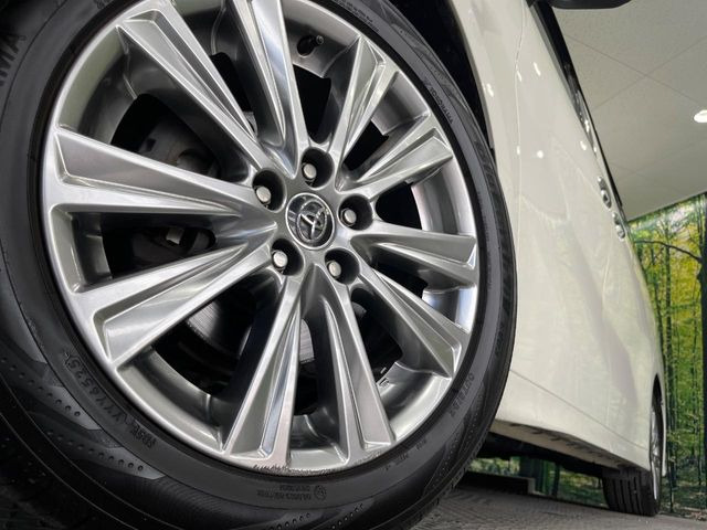 �y����18�C���`�A���~�z�C�[���z�O�ςɃ}�b�`���������A���~�z�C�[���𑕒����Ă���܂��B�e��ЊO�A���~�z�C�[����A�X�^�b�h���X�^�C�����戵�����Ă���܂��B���񂲑��k����������