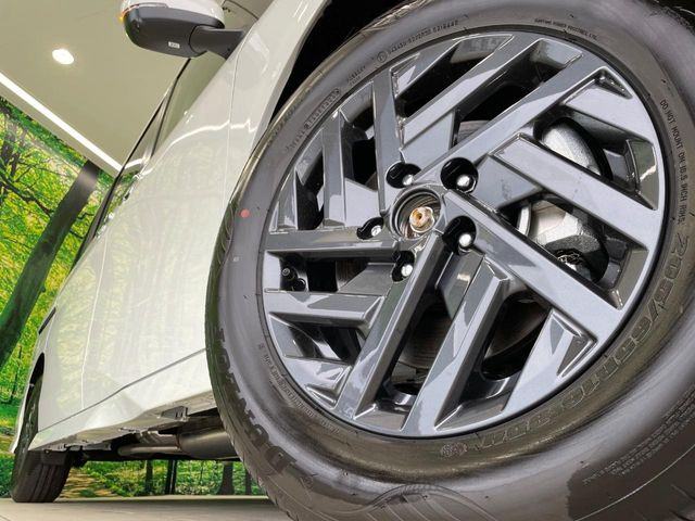 �y����16�C���`�A���~�z�C�[���z�O�ςɃ}�b�`���������A���~�z�C�[���𑕒����Ă���܂��B�e��ЊO�A���~�z�C�[����A�X�^�b�h���X�^�C�����戵�����Ă���܂��B���񂲑��k����������