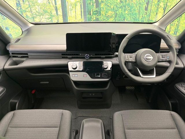 セレナ1.4 e-POWER ハイウェイスターV