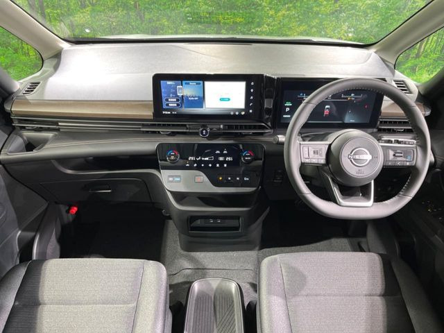 セレナ1.4 e-POWER ハイウェイスターV