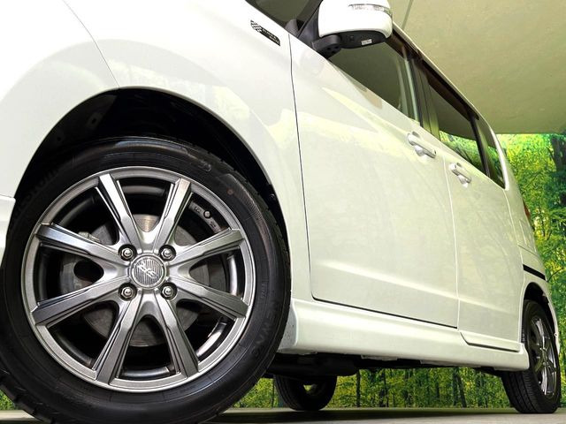 �y15�C���`�A���~�z�C�[���z�O�ςɃ}�b�`�����A���~�z�C�[���𑕒����Ă���܂��B�e��A���~�z�C�[����A�X�^�b�h���X�^�C�����戵�����Ă���܂��B���񂲑��k����������