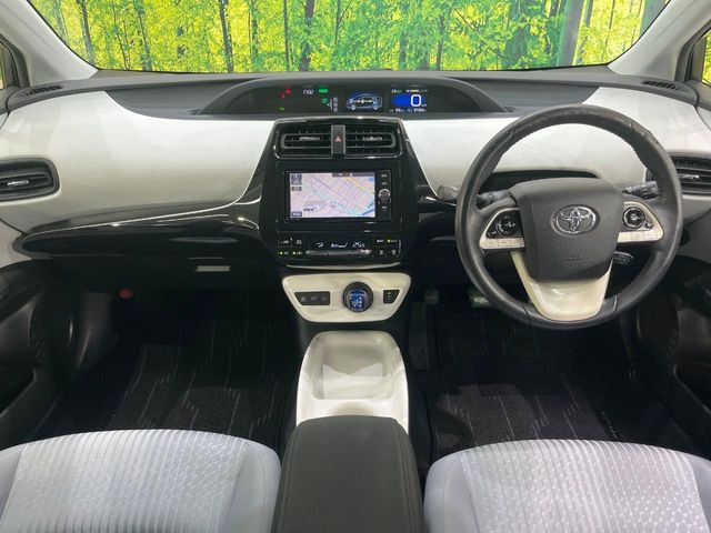 プリウス1.8 S セーフティ プラス
