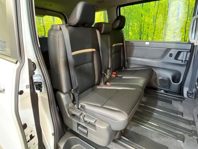 ���ڒ����̓E�H�[�N�X���[�ƂȂ��Ă���܂��B���ڂƎO��ڂ̈ړ�����~�肪�Ƃ��Ă��y�ɂȂ�̂ŁA���~��̍ۂ��X�g���X�������邱�Ƃ͂���܂����