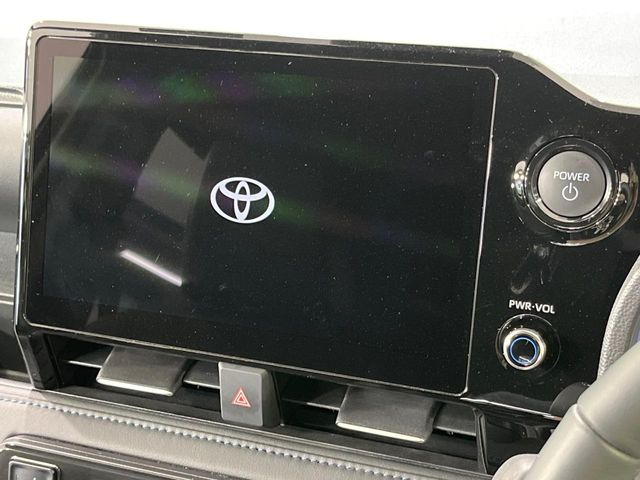 �y10.5�C���` �f�B�X�v���C�I�[�f�B�I�z���ʂ̃f�B�X�v���C��AppleCarPlay��AndroidAuto�����p�\�B�傫�ȉ�ʂŃX�}�z�i�r�A�v���������p���������܂���