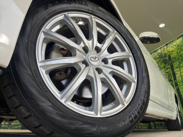 �y����18�C���`�A���~�z�C�[���z�O�ςɃ}�b�`���������A���~�z�C�[���𑕒����Ă���܂��B�e��ЊO�A���~�z�C�[����A�X�^�b�h���X�^�C�����戵�����Ă���܂��B���񂲑��k����������