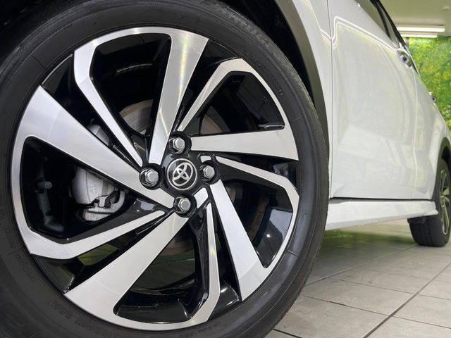 �y����17�C���`�A���~�z�C�[���z�O�ςɃ}�b�`���������A���~�z�C�[���𑕒����Ă���܂��B�e��ЊO�A���~�z�C�[����A�X�^�b�h���X�^�C�����戵�����Ă���܂��B���񂲑��k����������