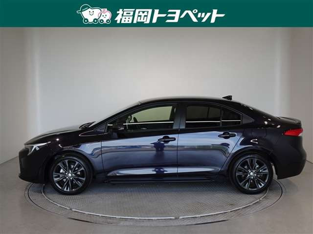 カローラ1.8 ハイブリッド W×B