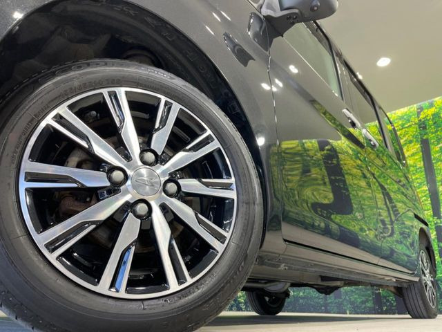 �y����14�C���`�A���~�z�C�[���z�O�ςɃ}�b�`���������A���~�z�C�[���𑕒����Ă���܂��B�e��ЊO�A���~�z�C�[����A�X�^�b�h���X�^�C�����戵�����Ă���܂��B���񂲑��k����������