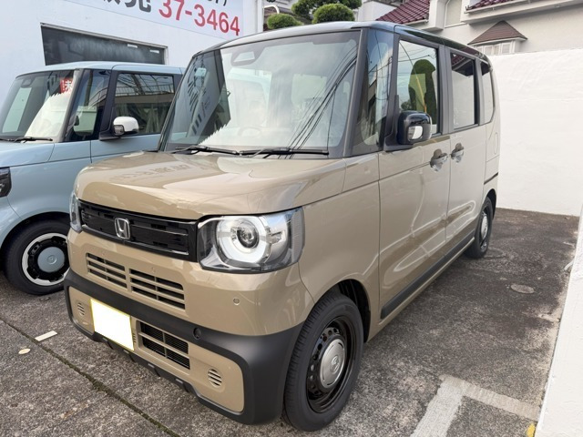 N-BOXジョイ 2トーン