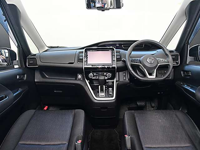 セレナ2.0 ハイウェイスター Vセレクション 4WD