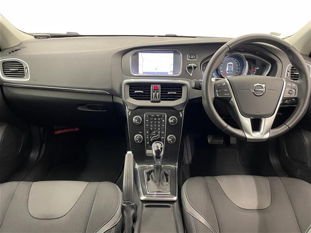 V40D4 モメンタム ディーゼル