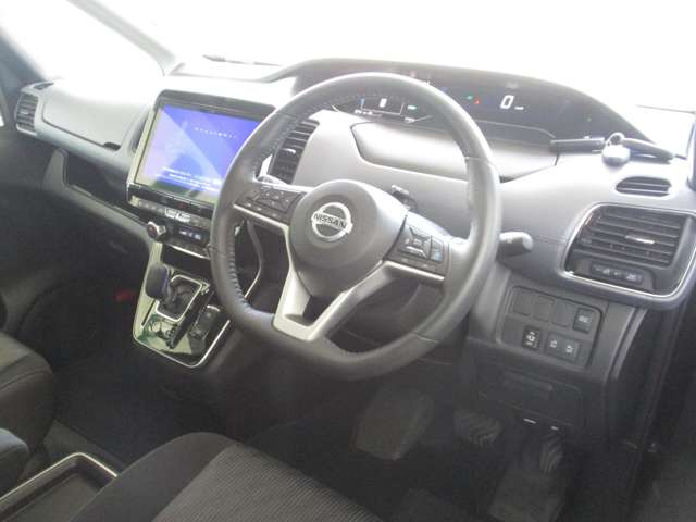 セレナ1.2 e-POWER ハイウェイスター