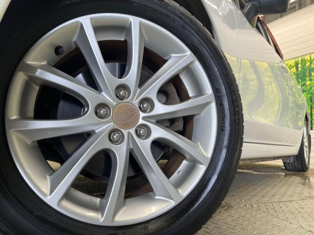 �y����16�C���`�A���~�z�C�[���z�O�ςɃ}�b�`���������A���~�z�C�[���𑕒����Ă���܂��B�e��ЊO�A���~�z�C�[����A�X�^�b�h���X�^�C�����戵�����Ă���܂��B���񂲑��k����������