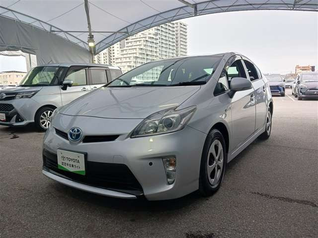 プリウス1.8 S