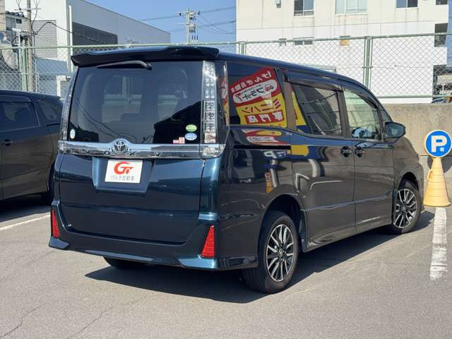 ヴォクシー2.0 ZS 4WD