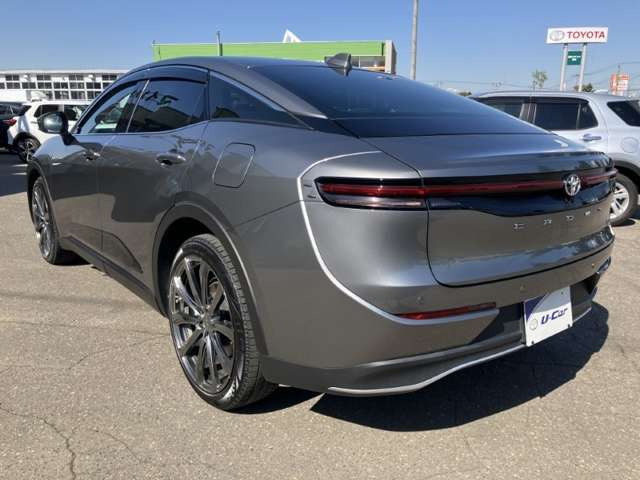 クラウンクロスオーバー2.5 G アドバンスト レザー パッケージ E-Four 4WD