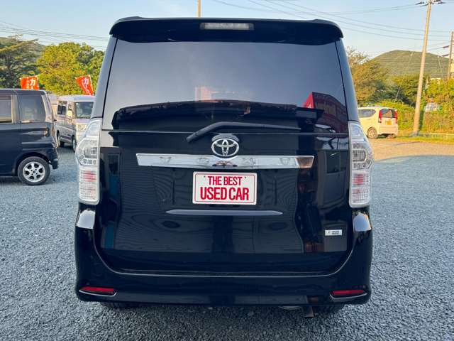 �[�ԑO�̓_�������������H��֊O�����A�L�b�`���s���Ă���܂�!���S���Ă���肢��������悤�ɋ΂߂Ă��܂��B