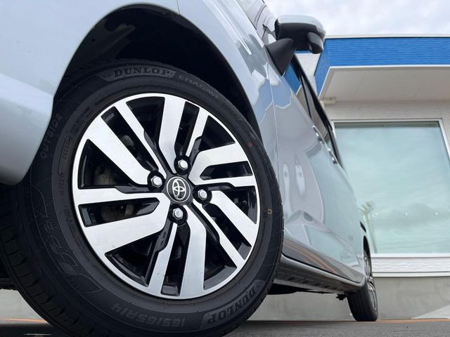 �y����14�C���`�A���~�z�C�[���z�O�ςɃ}�b�`���������A���~�z�C�[���𑕒����Ă���܂��B�e��ЊO�A���~�z�C�[����A�X�^�b�h���X�^�C�����戵�����Ă���܂��B���񂲑��k����������