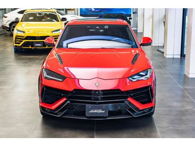 ウルスペルフォルマンテ 4WD