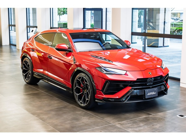 ウルスペルフォルマンテ 4WD