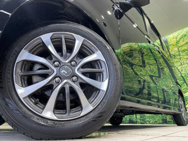 �y����14�C���`�A���~�z�C�[���z�O�ςɃ}�b�`���������A���~�z�C�[���𑕒����Ă���܂��B�e��ЊO�A���~�z�C�[����A�X�^�b�h���X�^�C�����戵�����Ă���܂��B���񂲑��k����������