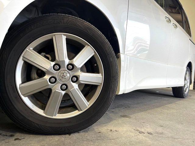 �y�����I�v�V����16�C���`�A���~�z�C�[���z�����I�v�V�����z�C�[���𑕒��B���s���\�̌���ɉ����A�O�ς����X�^�C���b�V���ɂȂ��Ă��܂��B